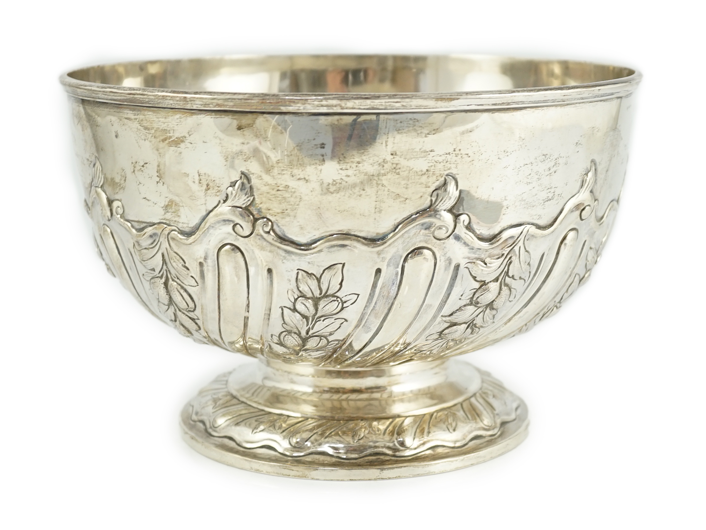 An Edwardian repousse silver rose bowl, by Daniel & John Welby